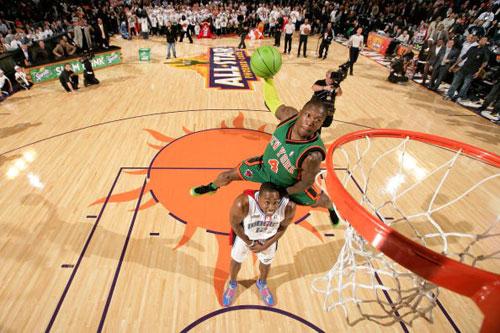 NBA仅两位球员不能扣篮，但他身高168却拿到三次扣篮大赛冠！