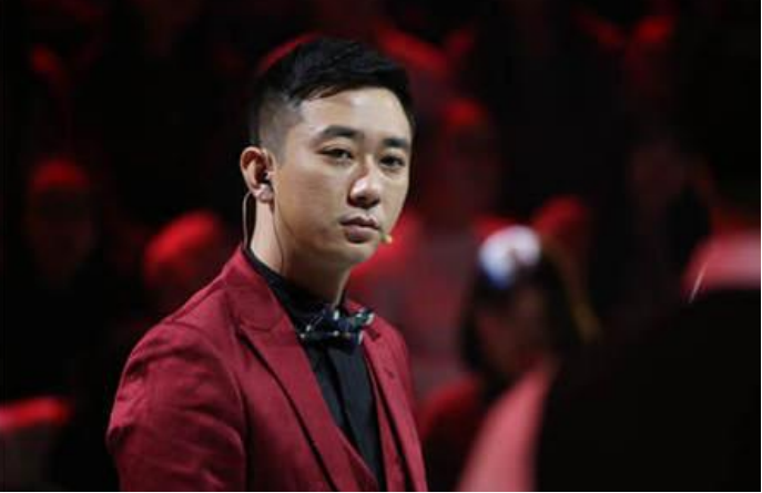 80后的偶像王自健,究竟因为发生了什么,导致现