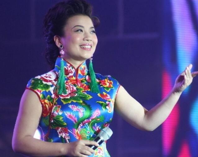 她是国家一级演员，如今50岁婚姻成谜!