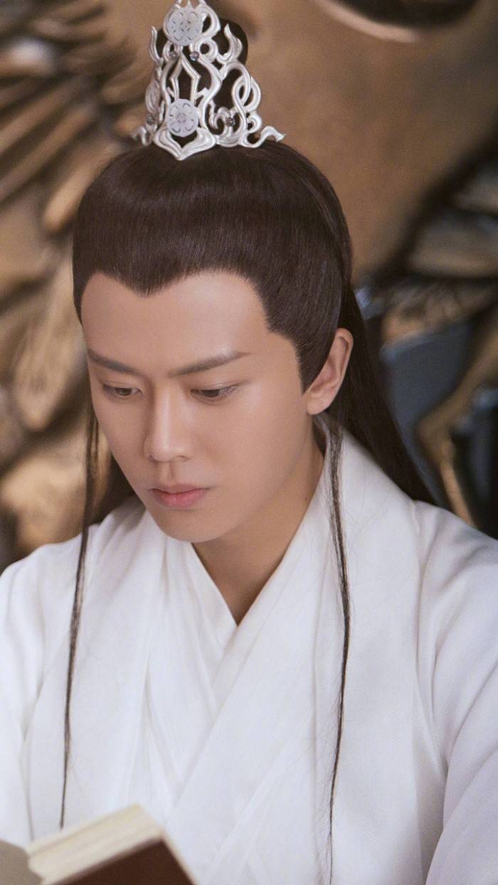 天乩之白蛇传说下架 杨紫和任嘉伦主演的《天