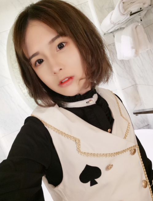 女装大佬轩墨宝宝宣布脱单了,网友:到底是男生