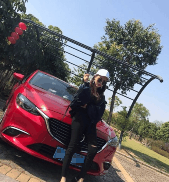 朋友都让我买思域, 我坚持提了这款中型车, 前男友想找我复合了!