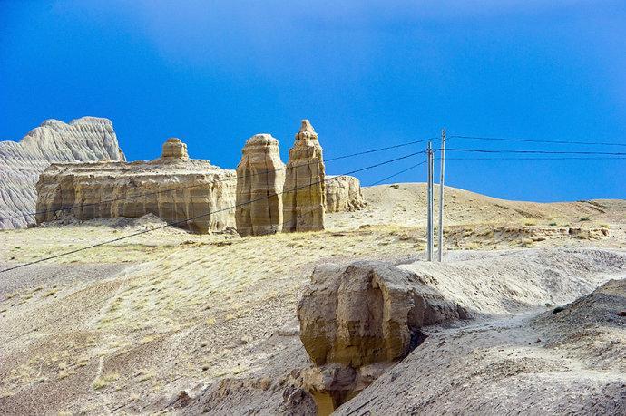 西藏高原上一处最像外星球的绝世奇观,寸草不生却壮观