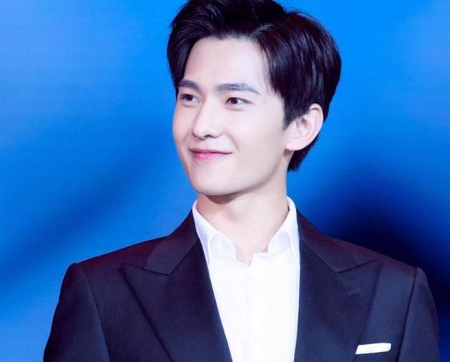 杨洋27岁生日快乐,愿你的世界今后每天都有彩