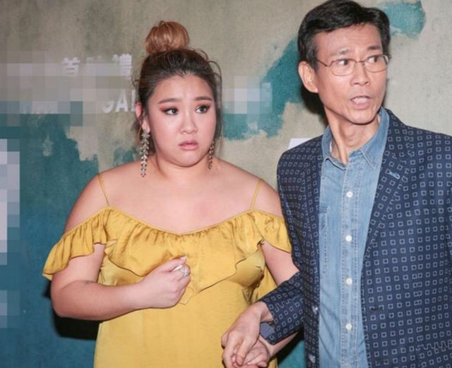 郑少秋和女儿近照曝光,今70岁的他显老态,女儿长相却不随他