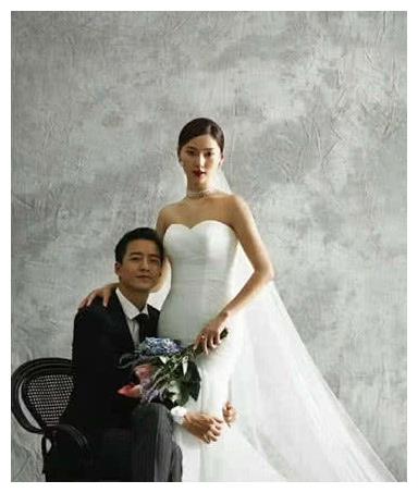 婚纱照拍照姿势_拍照姿势