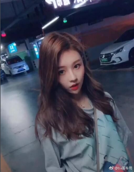 前段时间,那位在停车场跳gucci gucci prada p