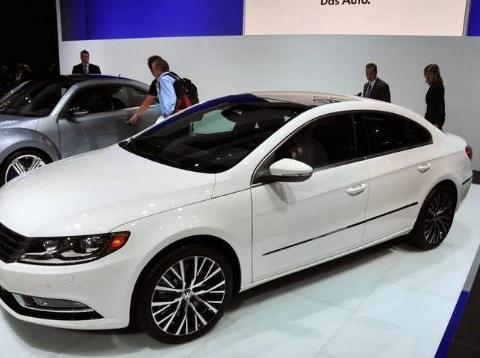 新款大众CC终于到店，堪称大众颜值帝，售20万，放弃奥迪A4L