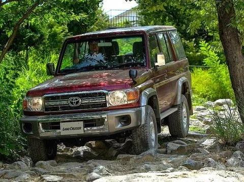 别人的假期在景点看人山人海，凭什么你能在野外坐看云卷云舒？