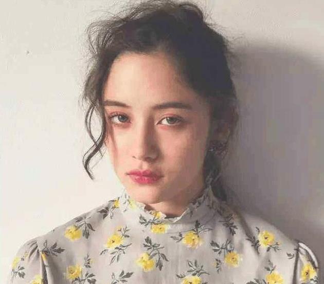 最上镜的不是瓜子脸,大火鲶鱼脸的4个特征,你