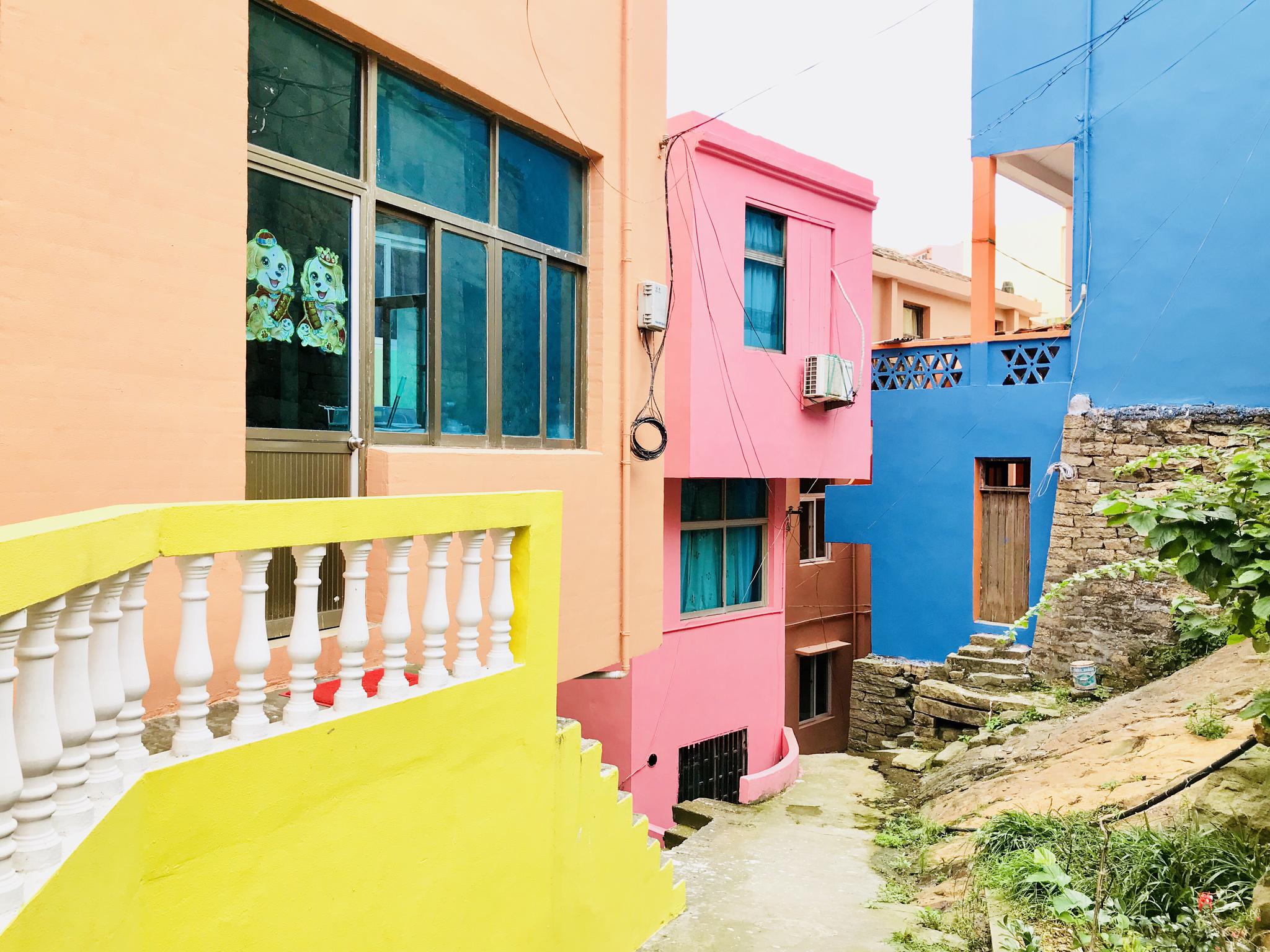 五彩斑斓的小村庄这里是浙江温岭小箬村图源: