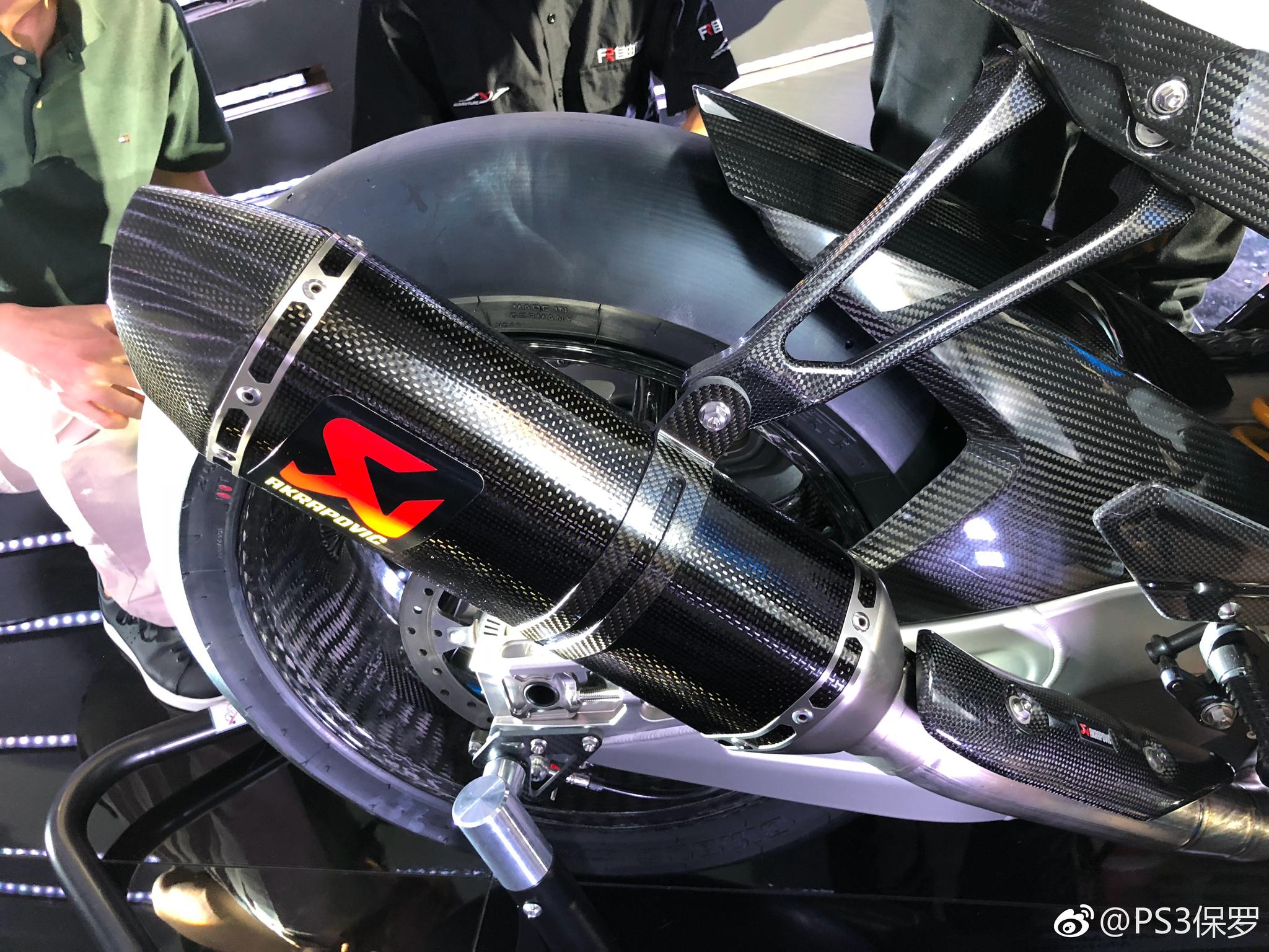 100万人民币的极致机车是什么形态?来看眼前