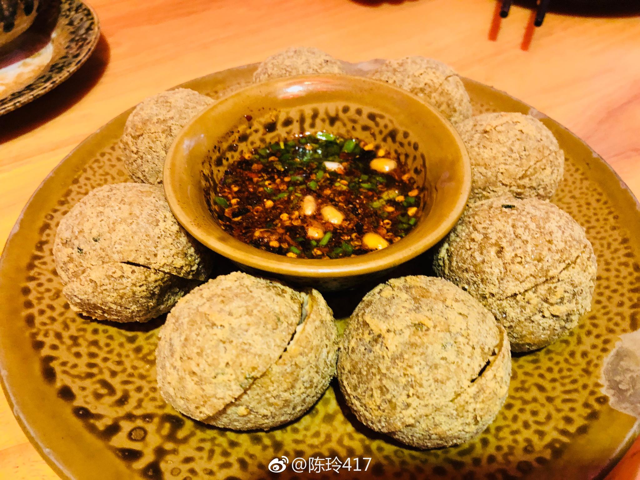 贵阳觅食第一顿:老凯里酸汤鱼!本地人排长队的老店