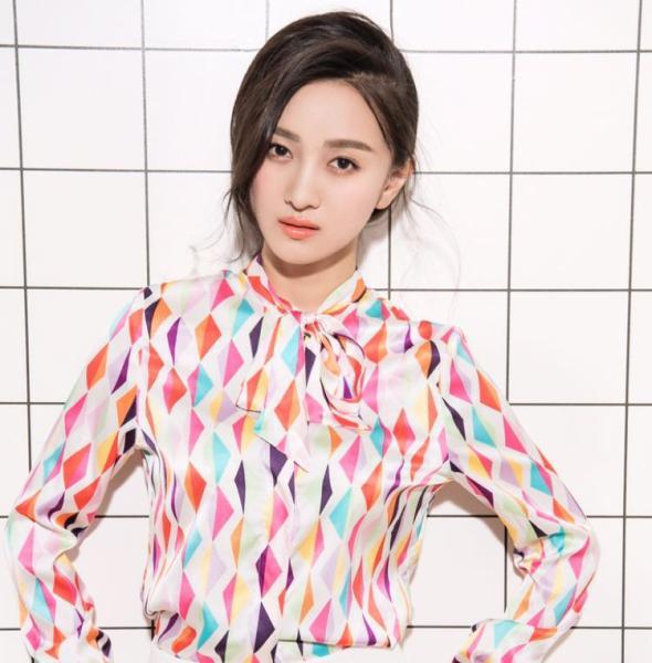 北京电影学院,表演专业,97年,身高167cm,体重