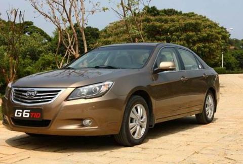 比亚迪G6外观中庸但不缺乏亮点，整体很和谐和耐看