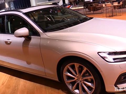 沃尔沃V60这次真的太划算了，这么大的空间，价格想不到！