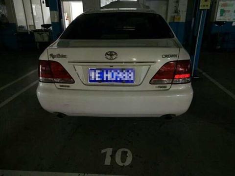 让国产车汗颜, 这台皇冠跑了60万公里, 看发动机才知为什么开不坏