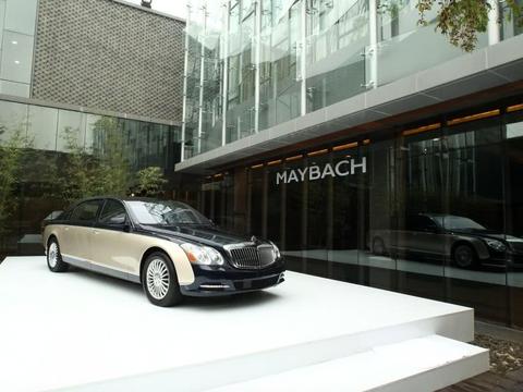 别人家出6座车呼声一片！为啥奔驰这辆就没人买呢？