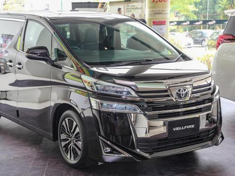 它才是丰田最牛的7座车 配置比埃尔法还豪华