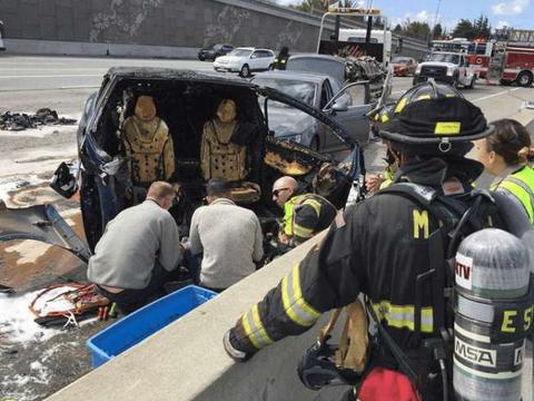 面对事故频发的特斯拉，比亚迪却岿然不动，究竟谁是电动车之王？