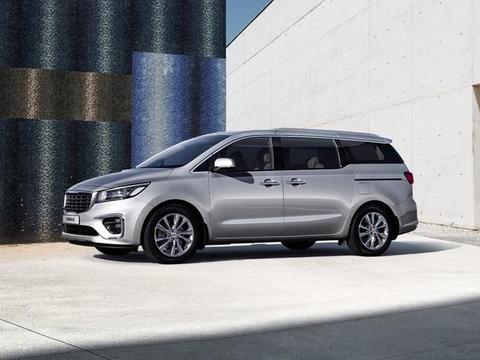 霸主级MPV来袭，2+2+2+2八座布局，纯进口不到30万