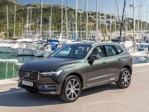 一年全球才卖14.6万辆，却横扫各年度车大奖，李书福要乐坏了