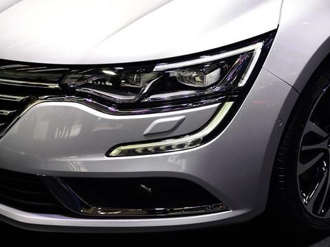 外形比大众Arteon更时尚，尺寸超过帕萨特，比奥迪漂亮仅17万