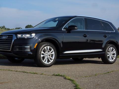 2017奥迪Q7和2018本田飞度，你喜欢哪一辆？