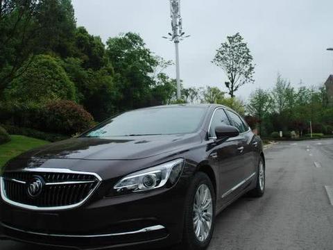 售价不到23万内饰完爆宝马5系，还买什么奥迪A4L