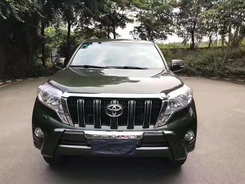 16年丰田霸道2700中东版, 该车主22万出售, 值不值得入手呢