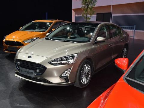 10万就配8AT，还有双天窗、马丁脸，朗逸的劲敌终于出现了