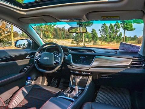 海马这次真拼了！新车内饰比雅阁豪华，不足8万，比捷达有诚意