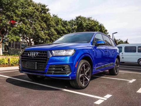 奥迪最失败的一款车，比老款便宜40万还没人买，设计师直接被开除