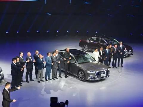 奥迪A8L：奥迪认为的科技大杀器 大哥们心里的顶账神器