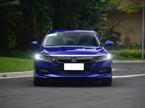 昔日销冠王换代，全新溜背设计，17万起售，为何难超凯美瑞？