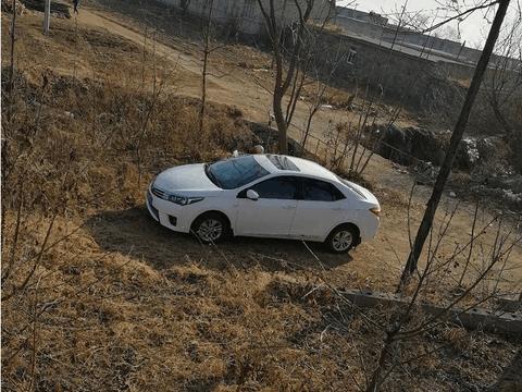 花17.58万买一辆卡罗拉到底值不值？车主：一回农村就后悔了！