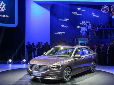 更大、更新、更好看，朗逸PLUS已来，老朗逸车主后悔了吧