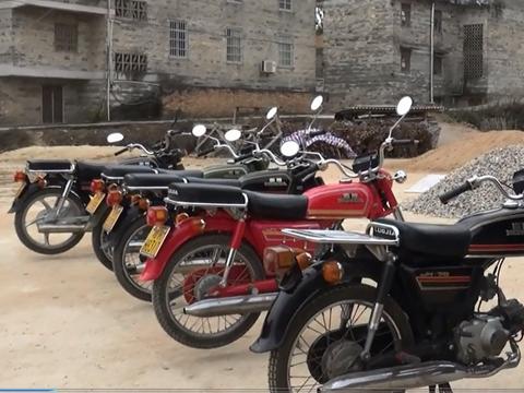 1万左右的摩托 912e-fzvpatr1927203.jpg