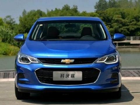 比捷达好看，油耗仅5.4L，仅6万出头，年轻人的第一台车选它