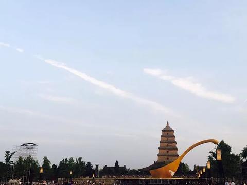 重走一带一路，已交付50万辆的博越如何从中国网红走向全球经典？