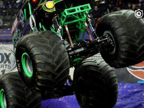 小学生021 任贤齐鸟巢试驾1500匹大脚怪称不开一次人生白活