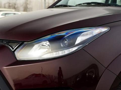 经典域虎长货厢皮卡改装！后备箱盖设计与标准版域虎有什么不同？