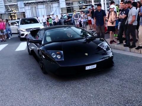 小伙开限量250台兰博基尼参加聚会，看到现场的车默默得停路边