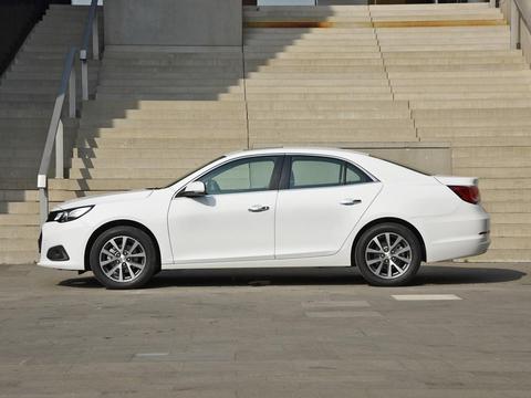 中级豪华车只卖12万，它比迈腾值多了，开出去很有面子