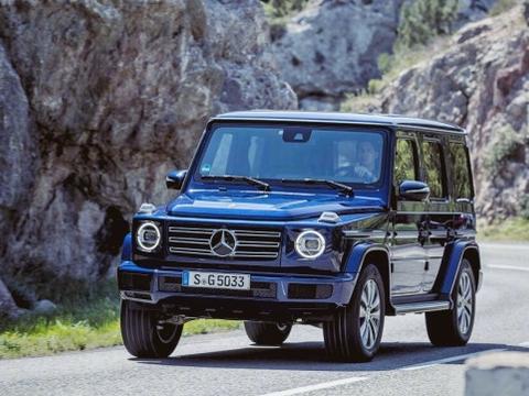 宝石蓝色的全新奔驰G级G500，网友：一般人基本买不起，信不信？