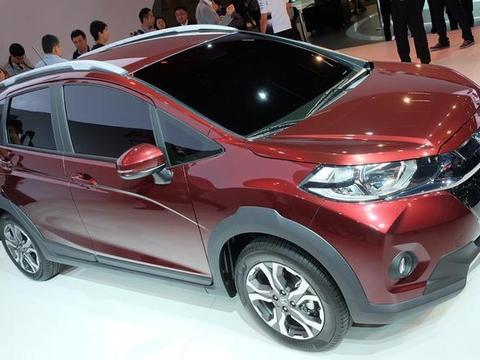 本田终于良心了！新车性价比吊打宝骏510，配四驱油耗5L仅7万起