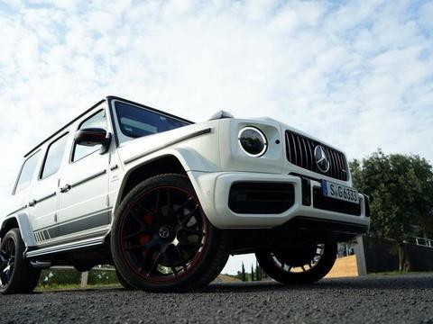 最经典、最硬朗的“方盒子”，300万起为何能男女老少通吃？