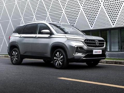 12万预算：买宝骏530还是新款长安CS75？