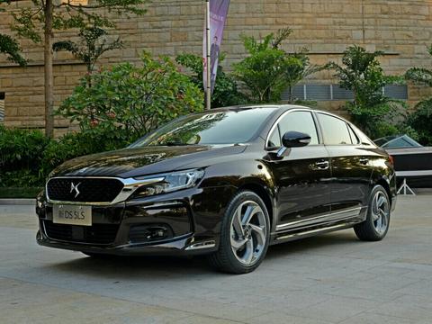 16万也能买豪华轿跑，比1系强，可惜车标被人骂