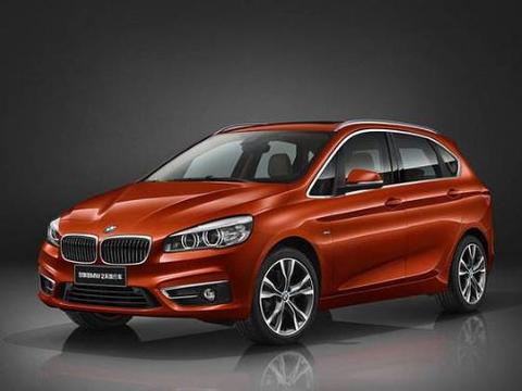 华晨宝马2系旅行车外观非常漂亮，前脸也是典型的宝马风格